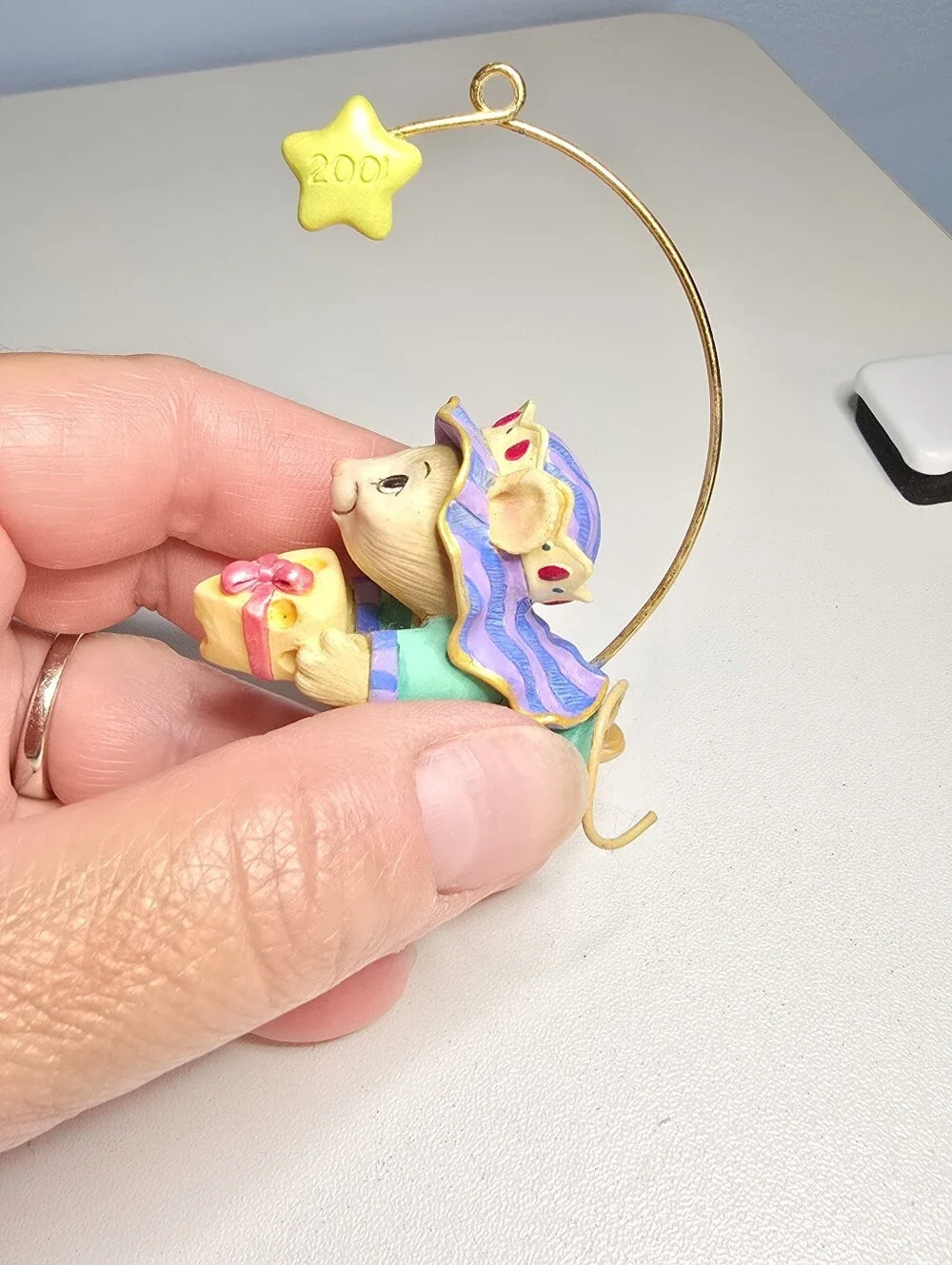 Vintage 2001 Wise Follower Mouse Gifting Cheese Christmas Ornament